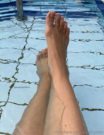 evasnylons Foto Nua Vazada OnlyFans 59