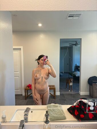 evbeevip Foto Nua Vazada OnlyFans 33