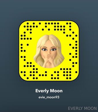 everlymoon Foto Nua Vazada OnlyFans 7