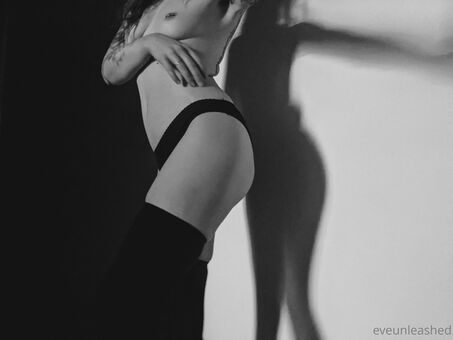 Eveunleashed Foto Nua Vazada OnlyFans 23