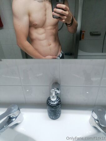 f1tk1t Foto Nua Vazada OnlyFans 9