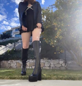 fakekneecaps