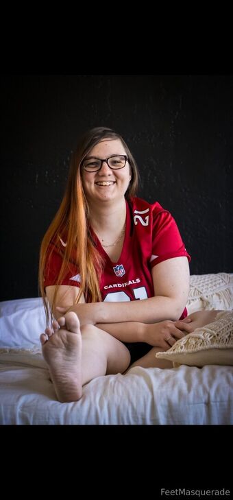 feetmasquerade