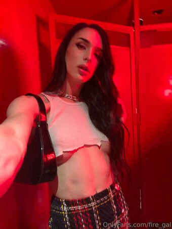 fire_gal