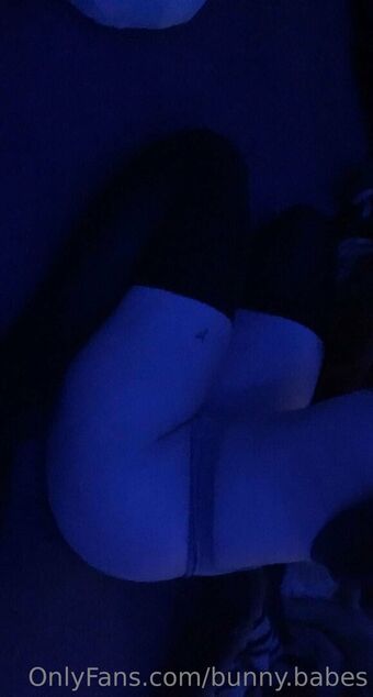 floatingfae Foto Nua Vazada OnlyFans 4
