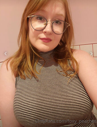 Foxy_Peaches