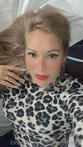 foxymom77 Foto Nua Vazada OnlyFans 2
