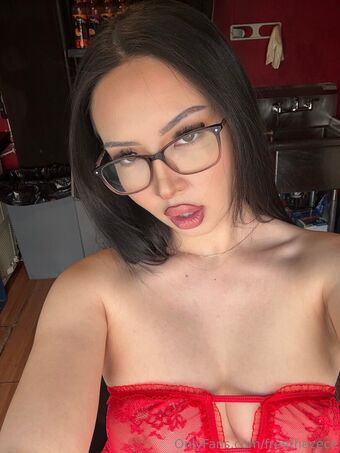 freethecece Foto Nua Vazada OnlyFans 22