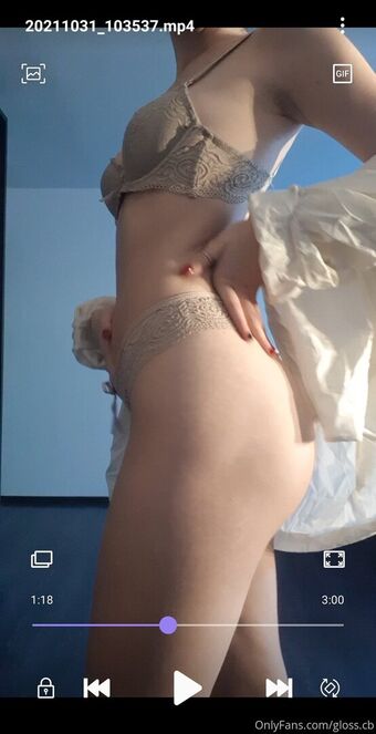 gloss.cb Foto Nua Vazada OnlyFans 9