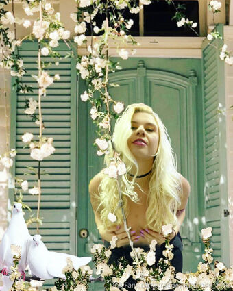 greeneyedblonde_1996