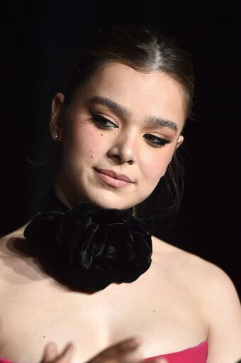 Hailee Steinfeld
