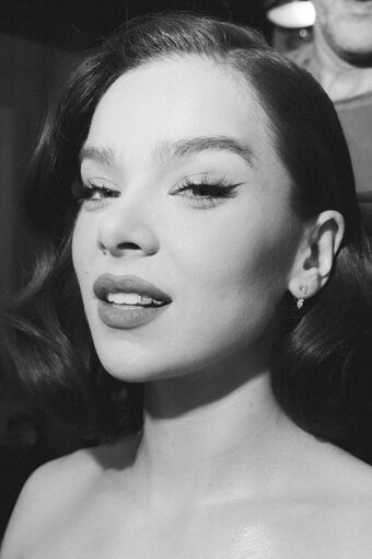 Hailee Steinfeld