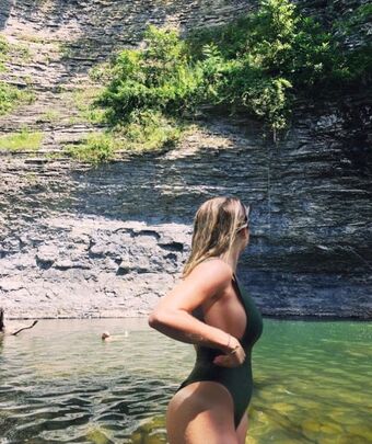 halieababy Foto Nua Vazada OnlyFans 9