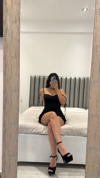 hellen_fetich Foto Nua Vazada OnlyFans 12