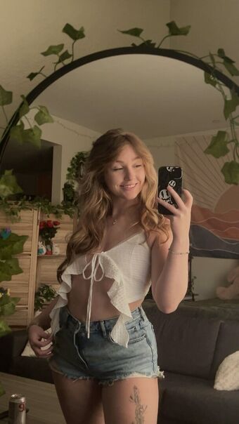 hiraethrl Foto Nua Vazada OnlyFans 3
