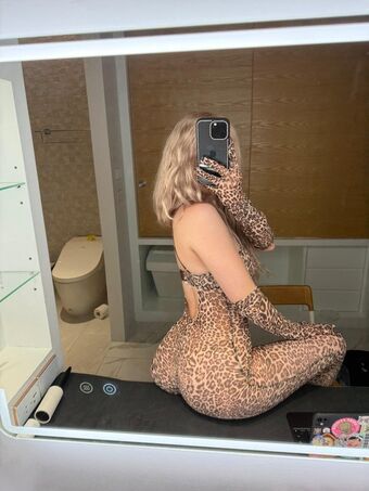 holylolly Foto Nua Vazada OnlyFans 21