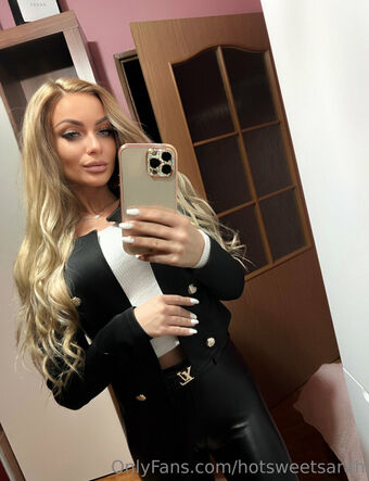 hotblondesarah