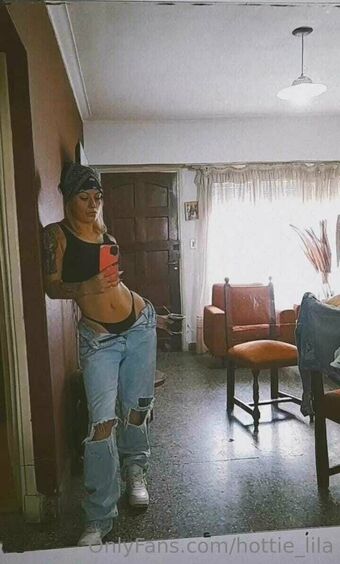 hottie_lila