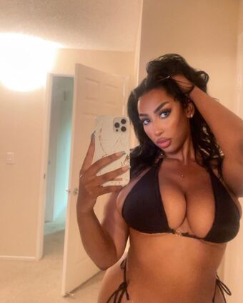 iLLi.y Foto Nua Vazada OnlyFans 19