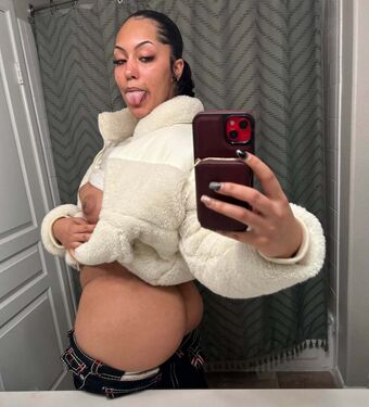 iloveraine Foto Nua Vazada OnlyFans 5