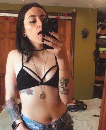 inthesludge Foto Nua Vazada OnlyFans 14