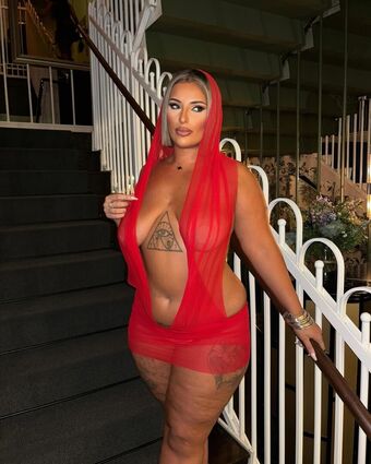 Ioana Deea | withloveio