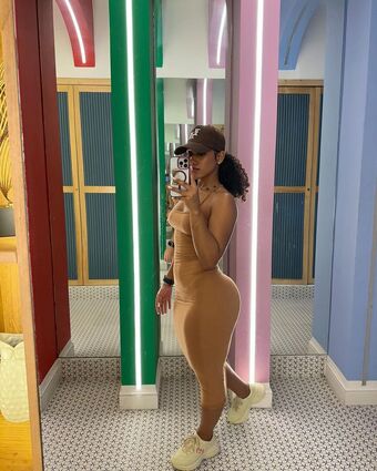 Isaury Calvo Foto Nua Vazada OnlyFans 9