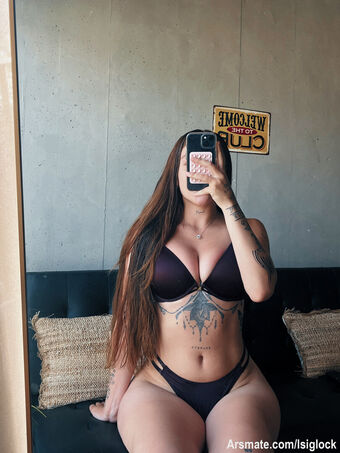 Isiglock_ Foto Nua Vazada OnlyFans 14