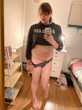 itsjunebug_ Foto Nua Vazada OnlyFans 31