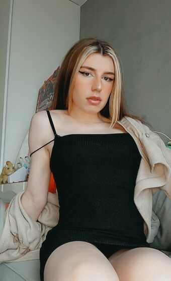 Izzy Winterz Foto Nua Vazada OnlyFans 23