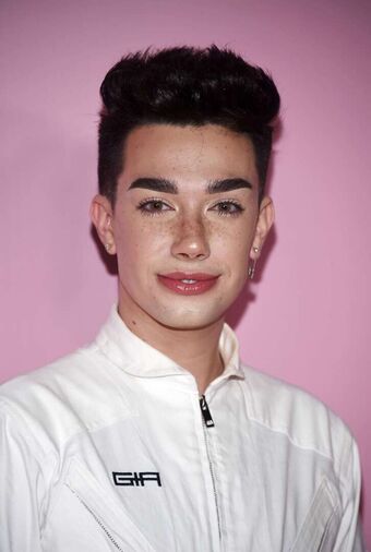 jamescharles Foto Nua Vazada OnlyFans 17
