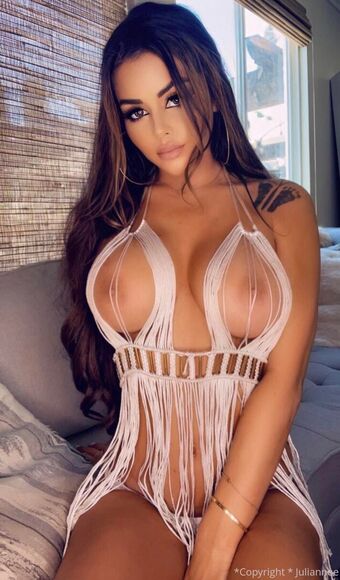 Juli Annee