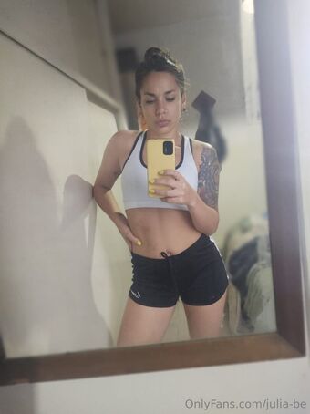 julia-be Foto Nua Vazada OnlyFans 1