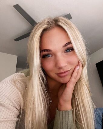 Julia Hart