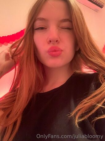 juliabloomy Foto Nua Vazada OnlyFans 14