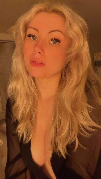 Kewitty Foto Nua Vazada OnlyFans 4
