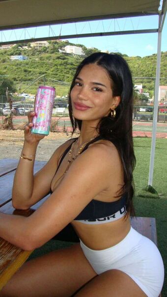 Kiana Dufour Foto Nua Vazada OnlyFans 69