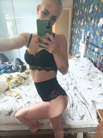L.Dev Foto Nua Vazada OnlyFans 14