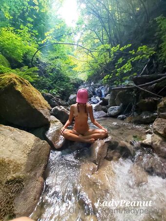 ladypeanut Foto Nua Vazada OnlyFans 17