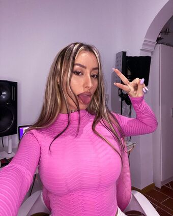 larataylorbb Foto Nua Vazada OnlyFans 9
