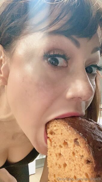 laratinelli Foto Nua Vazada OnlyFans 26