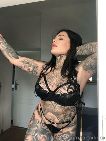 laraxknox