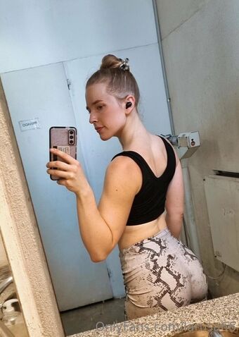 larusa66 Foto Nua Vazada OnlyFans 6