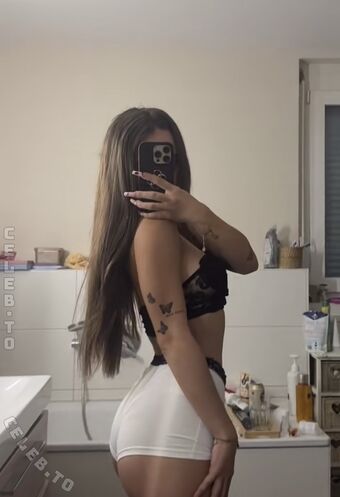laurafrxy Foto Nua Vazada OnlyFans 5