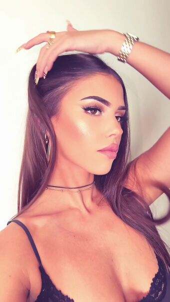 Leah Halton