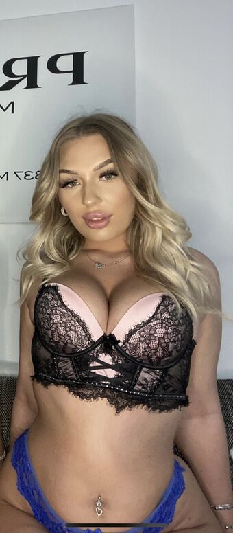 Lenya Foto Nua Vazada OnlyFans 2