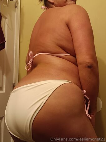 lesliemonet21 Foto Nua Vazada OnlyFans 27
