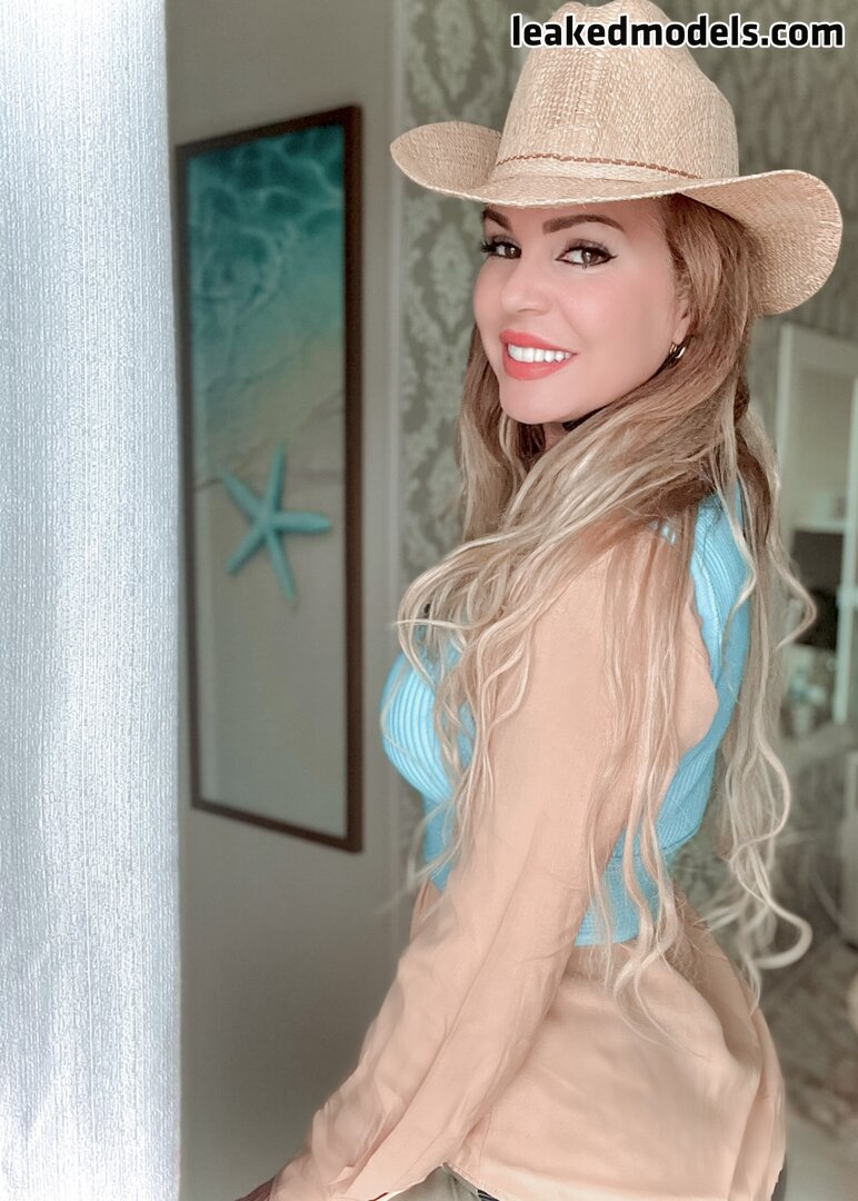 Lili Influente nude photo leak