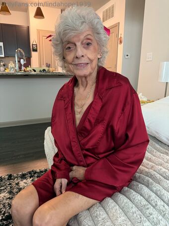 lindahope1939 Foto Nua Vazada OnlyFans 87