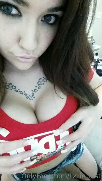 lizzie_lust